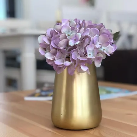 Am Schlosspfad No. 2